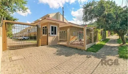 Casa em Condomínio em Aberta dos Morros