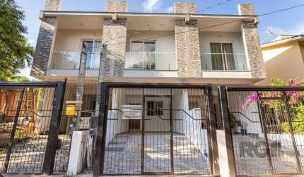 Casa Sobrado NOVO de 3 dormitórios 2 vagas