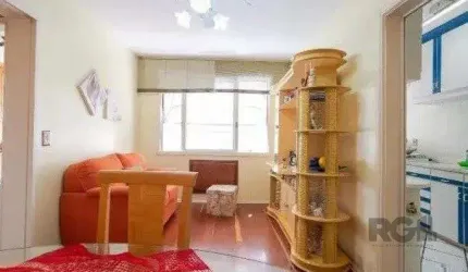 Apartamento no Petrópolis de 1 dormitório e vaga