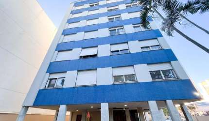 Apartamento junto ao Hospital de Clínicas 2 dormit, elevador e vaga
