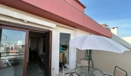 Cobertura no Jardim Botânico de 2 dormitórios e vaga semi mobiliada