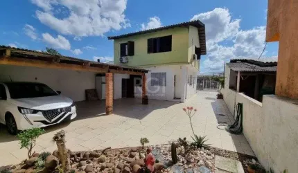 Casa estilo sobrado no Bairro Sarandi em Porto Alegre
