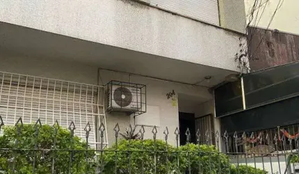Apartamento 2 dormitórios próximo ao Parcão.