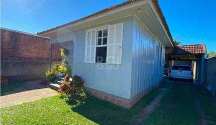 Casa para Venda - 97m², 2 dormitórios, 3 vagas - Belém Novo