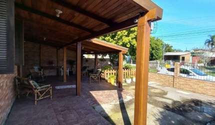 OPORTUNIDADE DE NEGOCIO, CASA A VENDA NA ZONA SUL, BAIRRO LAMI