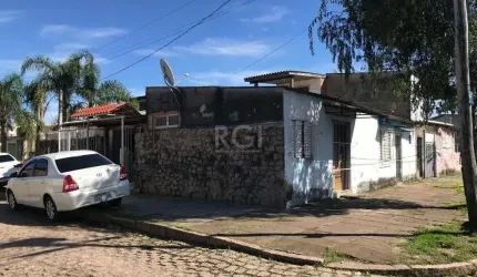 Casa no Bairro Restinga - 3 Dormitórios
