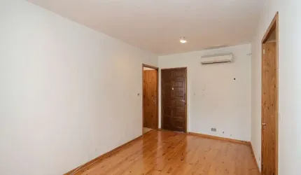 Vende-se apartamento com 2 quartos(1 suíte) e 68m² - Petrópolis