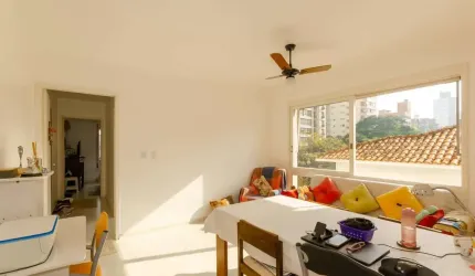 Edifício Solar Pederneiras Apartamento 2 dormitórios no Bairro Petrópolis