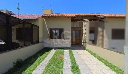 Casa em Porto Alegre, no bairro Aberta Dos Morros, com 3 dormitório(s), e 3 banheiros, à venda.