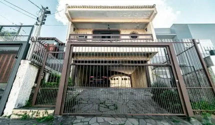 Casa com 3 dormitórios e 185m² no bairro higienópolis