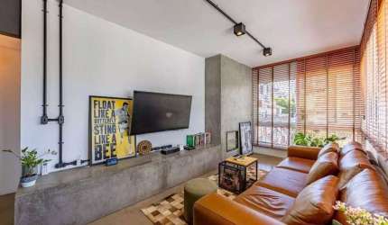 COBERTURA DE 151M², 2 DORMITÓRIOS, 1 SUÍTE, 2 VAGAS - BAIRRO PETRÓPOLIS