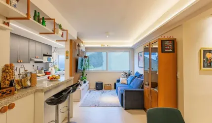 Apartamento charmoso no bairro Higienópolis, 2 dormitórios, 01 suíte e 1 vaga de garagem.