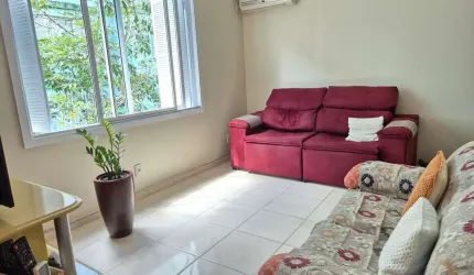 03 Dormitórios, com vaga e reformado