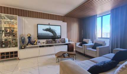 Lindo apartamento porteira fechada com três quartos na Aldeota