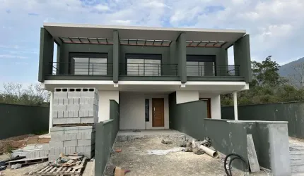 Casa para Venda em Florianópolis, Ribeirão da Ilha, 3 dormitórios, 1 suíte, 3 banheiros, 2 vagas