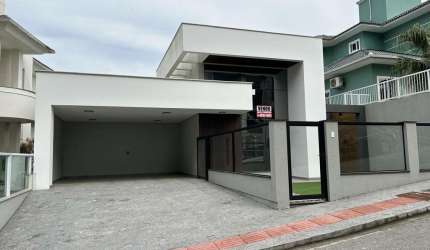 Casa para Venda em Palhoça, Pedra Branca, 3 dormitórios, 1 suíte, 3 banheiros, 2 vagas