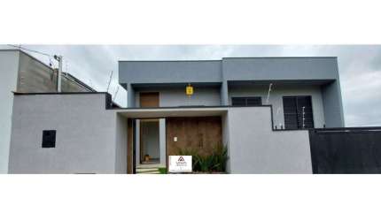 Casa espetacular no Buritis, com 200m² de construção