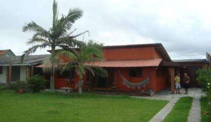 Casa com 3 dormitórios à venda por R$ 165.000,00 - Centro - Balneário Pinhal/RS