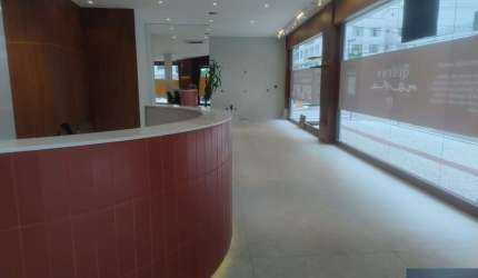 Ampla Sala Comercial Na Avenida Brasil em Balneário Camboriú