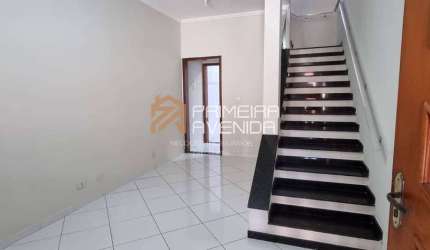 Sobrado de 120m² - 4 dorms./ 2 suíte - 2 vagas - Bosque dos Eucaliptos