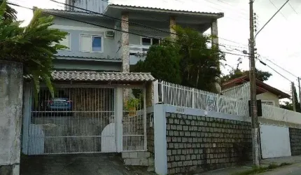 Casa  SÃO JOSÉ - SC