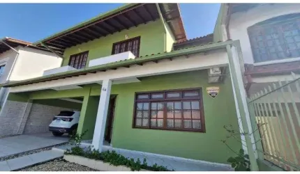 Casa  SÃO JOSÉ - SC