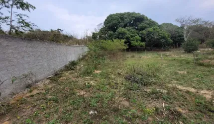 Encantador terreno de 512 m² com RGI no Balneário das Conchas