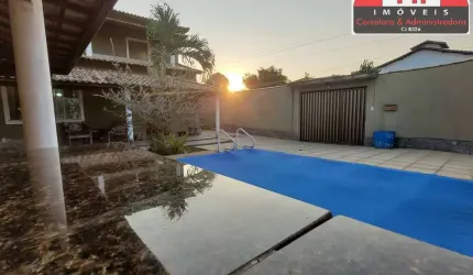 Casa Duplex Incrível com Área de Lazer Completa em Condomínio Fechado