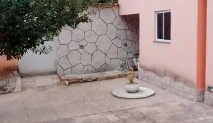 Ótima Casa 3 quartos/Piscina no bairro da Praia Linda