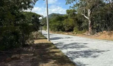 Excelente Terrenos 210m² ao lado da lagoa no Prainha Residence