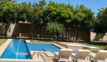 CASA 450 m2 CONSTRUÍDA com 4 SUITES estrada praia das Fontes Beberibe - Beberibe - CE