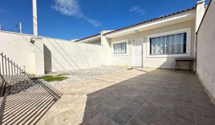 Casa à venda no bairro Quississana - São José dos Pinhais/PR