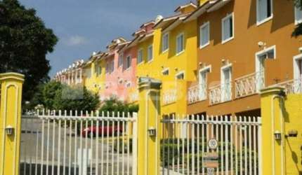 CONDOMINIO FECHADO - AV. GUILHERME GIORGI