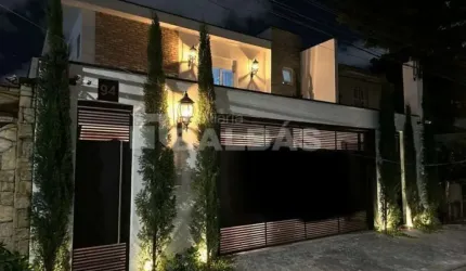 SOBRADO ALTO PADRÃO - ACABAMENTO IMPECÁVEL - 590 M² MUITO BOM GOSTO