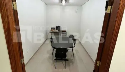 Ótimo prédio comercial na Vila regente Feijó!