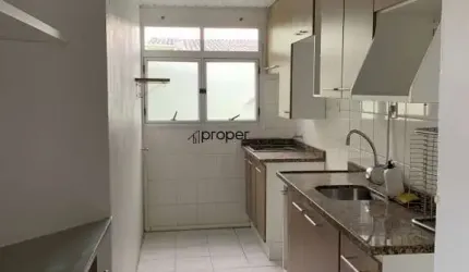 Apartamento com 2 dormitórios 58m²