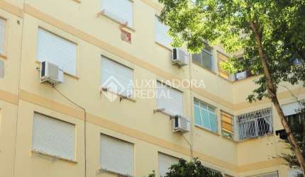 Apartamento com 3 quartos à venda na Rua Engenheiro Fernando Mendes Ribeiro, 258, Santo Antônio, Porto Alegre, 63 m2 por R$ 235.000
