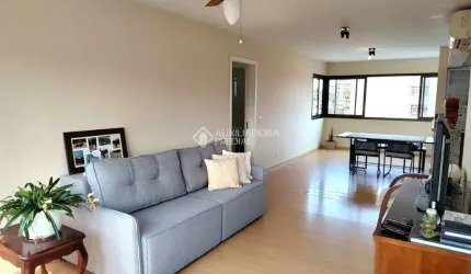 Apartamento com 3 quartos à venda na Rua Felipe Camarão, 651, Rio Branco, Porto Alegre, 104 m2 por R$ 1.350.000