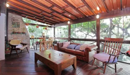 Casa com 3 quartos à venda na Rua Tomaz Flores, 35, Independência, Porto Alegre, 400 m2 por R$ 1.980.000