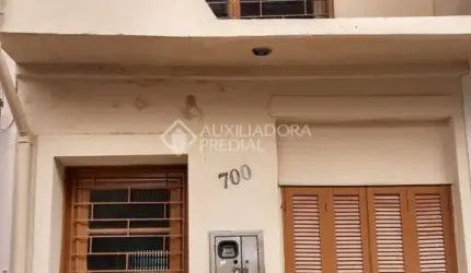 Casa em condomínio fechado com 2 quartos à venda na Rua Dezessete de Junho, 700, Menino Deus, Porto Alegre, 83 m2 por R$ 319.000