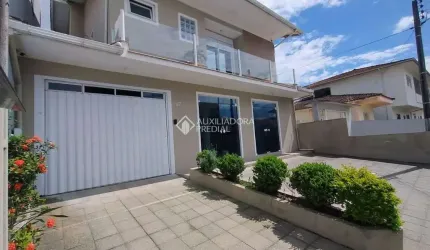 Casa com 3 quartos à venda na Rua João Febrônio de Oliveira, 97, Ponte do Imaruim, Palhoça, 222 m2 por R$ 1.680.000