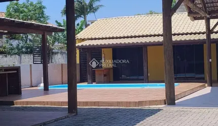 Casa com 2 quartos à venda na Rua Petúnia, 15, Praia do Sonho, Palhoça, 140 m2 por R$ 970.000