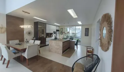 Casa com 4 quartos à venda na Avenida dos Lagos, 131, Pedra Branca, Palhoça, 480 m2 por R$ 2.650.000