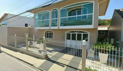 Casa com 3 quartos à venda na Rua Paulino Júlio de Souza, 1351, Ipiranga, São José, 220 m2 por R$ 950.000
