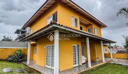 Casa com 4 quartos à venda na Rua Professora Cremilde de Oliveira, 192, Jardim Atlântico, Florianópolis, 375 m2 por R$ 1.290.000