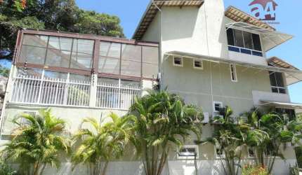 Casa com 4 dormitórios à venda por R$ 1.800.000 - Pituaçu - Salvador/BA