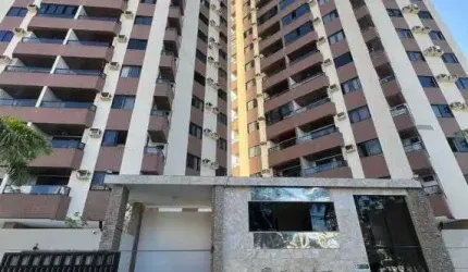 Linda cobertura Duplex, em apartamento com vista definitiva para o mar, em prédio de alto padrão.