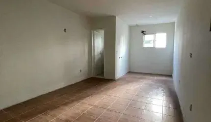Alugo excelente sala comercial com 23m² + sanitário  em  Manaíra