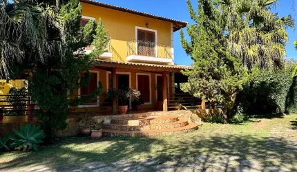 Casa à Venda - Centro