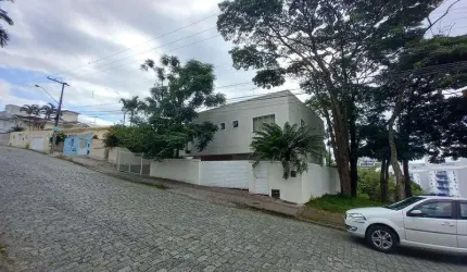 Casa Residencial para Venda Casa  com 220m²  sendo 2 pavimentos na melhor localização do Itaguaçu. FLORIANOPOLIS